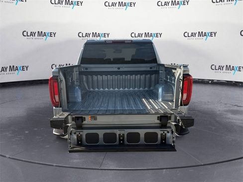 Used 2025 GMC Sierra 1500 SLT image 16