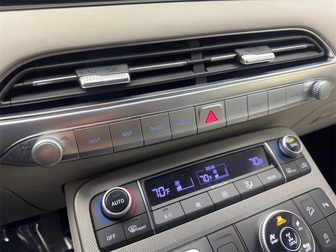 Used 2022 Hyundai Palisade Calligraphy image 70