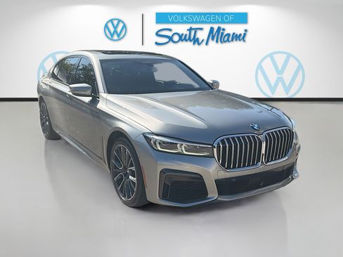 Used 2021 BMW 750i xDrive w/ Executive Package AWD/4WD image 1