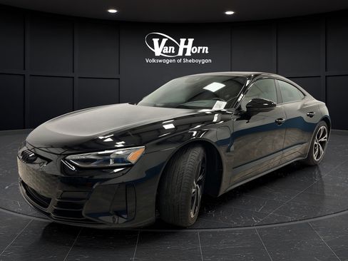 Used 2023 Audi e-tron GT Premium Plus w/ Performance Package AWD/4WD image 3