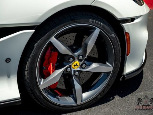 Used 2022 Ferrari Portofino M RWD image 31
