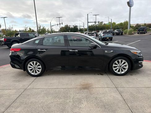 Used 2018 Kia Optima EX w/ Premium Package FWD image 5