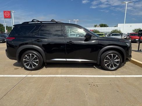 Used 2026 Nissan Pathfinder Platinum w/ Cargo Package AWD/4WD image 4