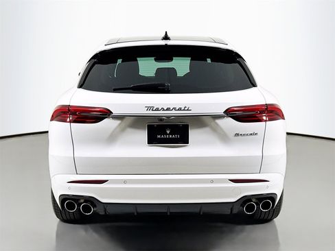 New 2025 Maserati Grecale GT image 7