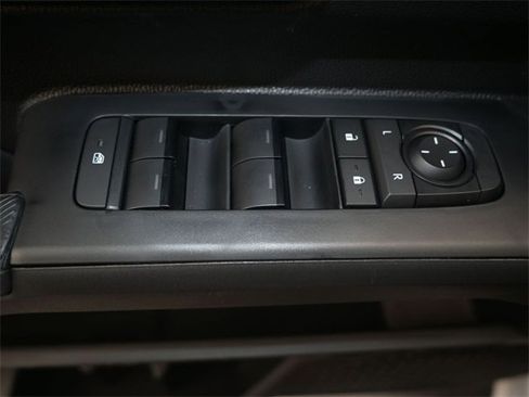 New 2025 Toyota Tacoma TRD Sport image 11