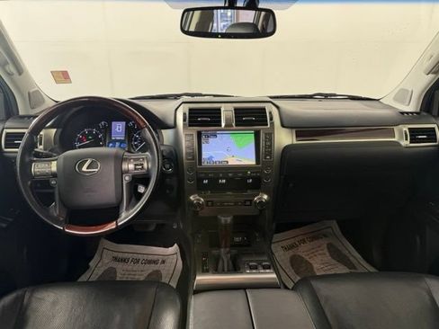 Used 2016 Lexus GX 460 w/ Premium Package AWD/4WD image 25