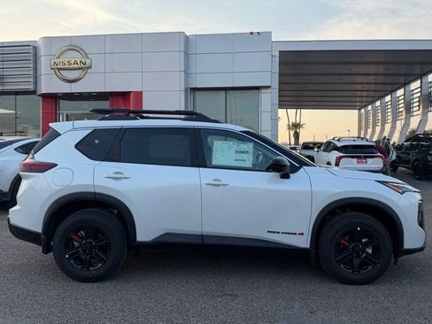 New 2026 Nissan Rogue SV AWD/4WD image 8