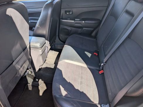 Used 2024 Mitsubishi Outlander Sport SE image 17