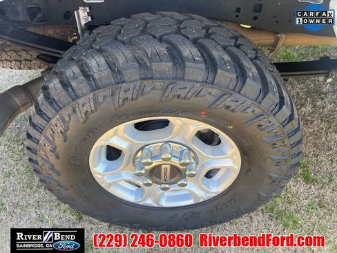 Used 2025 Ford F250 XLT w/ FX4 Off-Road Package image 38