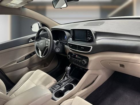 Used 2019 Hyundai Tucson SE w/ Cargo Package image 6