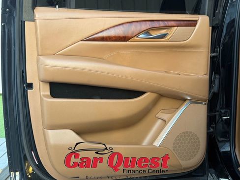 Used 2015 Cadillac Escalade ESV Platinum image 13