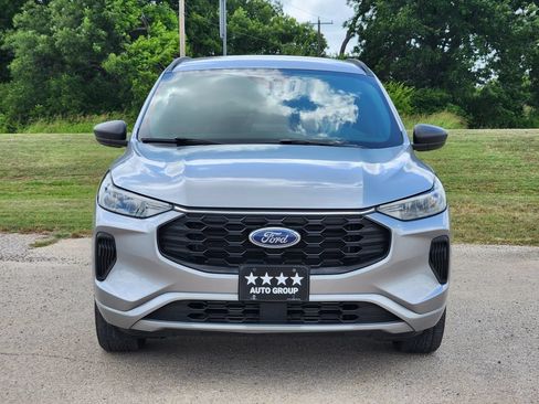 Used 2023 Ford Escape ST-Line AWD/4WD image 2