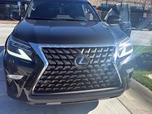 Used 2022 Lexus GX 460 Premium w/ Premium Package image 13