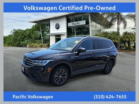 Used 2022 Volkswagen Tiguan SE FWD image 1