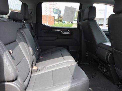 Certified 2025 GMC Sierra 1500 SLT AWD/4WD image 13