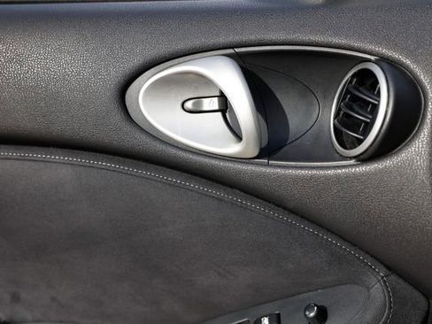 Used 2010 Nissan 370Z Touring image 42