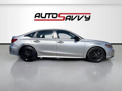 Used 2025 Honda Civic Sport image 8