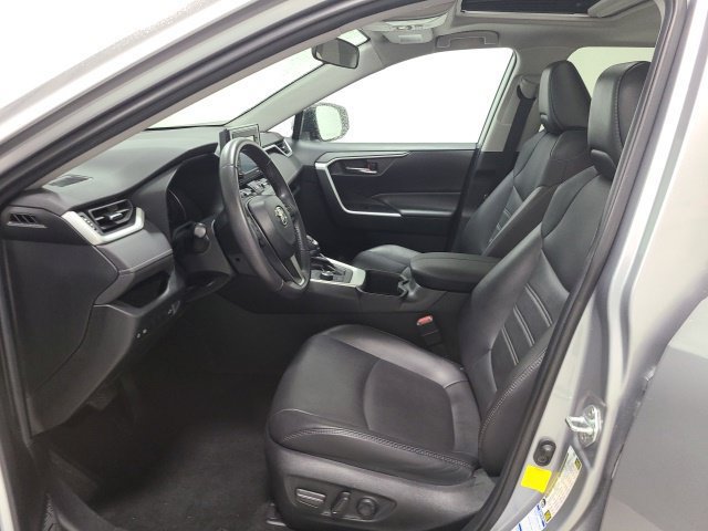 Certified 2022 Toyota RAV4 XLE Premium AWD/4WD image 18