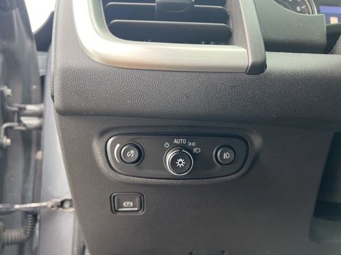 Used 2021 GMC Terrain SLT w/ Infotainment Package II image 25