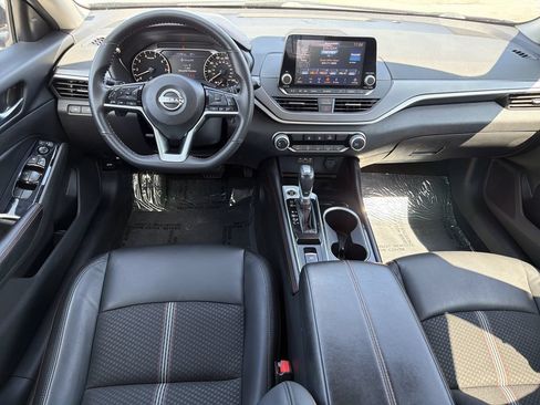 Used 2024 Nissan Altima 2.5 SR AWD/4WD image 2