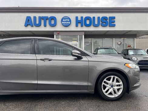 Used 2014 Ford Fusion SE FWD image 39