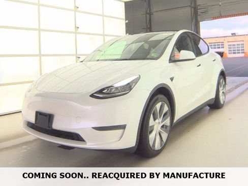 Used 2023 Tesla Model Y Long Range image 1