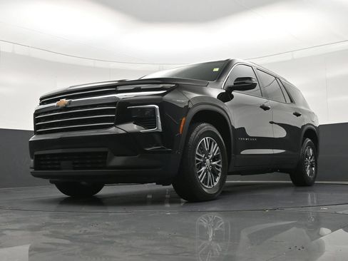 Used 2026 Chevrolet Traverse LT FWD image 29
