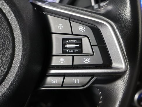 Used 2023 Subaru Forester Premium image 40