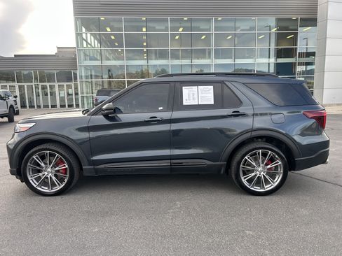 Certified 2023 Ford Explorer ST w/ Equipment Group 401A image 4