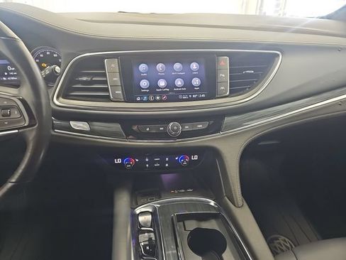 Used 2024 Buick Enclave Essence w/ Experience Buick Package AWD/4WD image 16