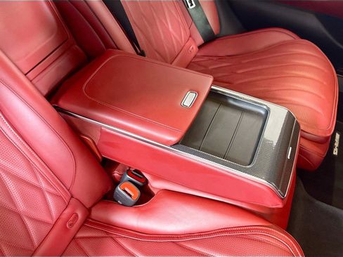 Used 2025 Mercedes-Benz S 63 AMG S image 32