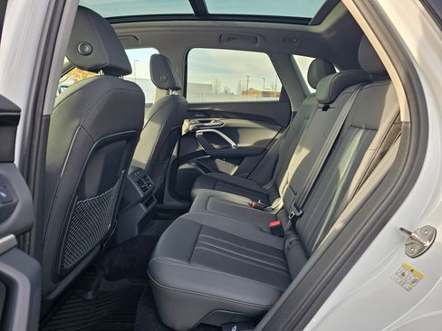 Certified 2025 Audi Q5 Premium Plus w/ Premium Plus image 13