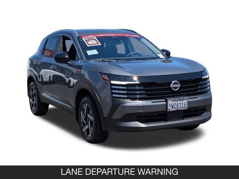 Certified 2026 Nissan Kicks SV FWD image 2