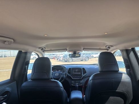 Used 2021 Jeep Cherokee Latitude Lux image 37