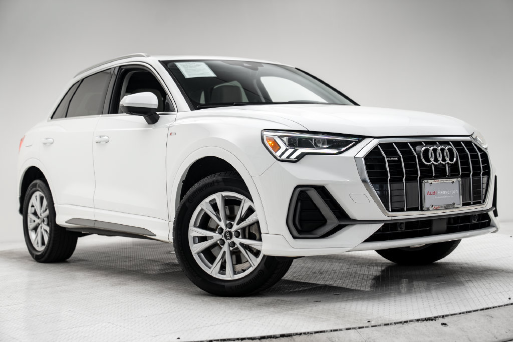 Used 2023 Audi Q3 2.0T Premium Plus w/ Premium Plus Package AWD/4WD image 38