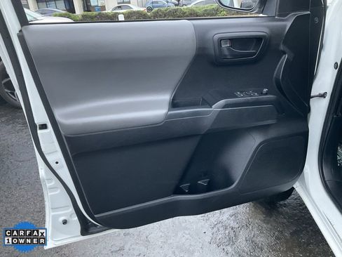 Used 2022 Toyota Tacoma SR image 25
