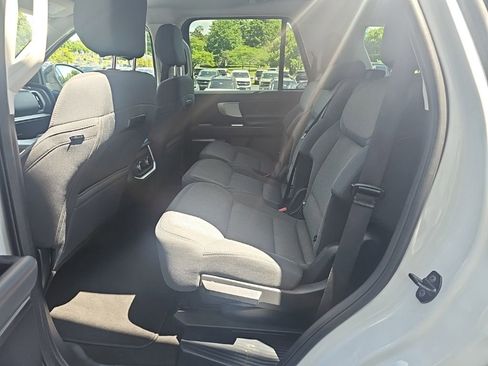 Used 2025 Ford Expedition Active AWD/4WD image 11