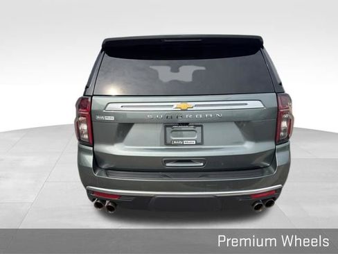 Used 2024 Chevrolet Suburban High Country image 15