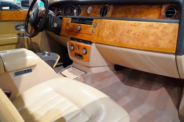 Used 2009 Rolls-Royce Phantom Sedan RWD image 13