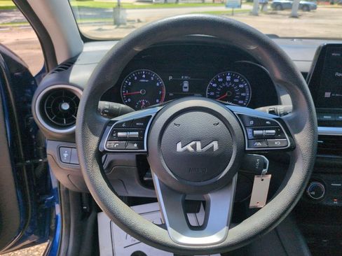 Used 2023 Kia Forte LXS FWD image 16