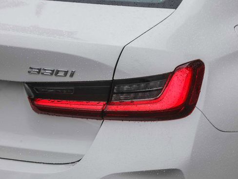 Certified 2023 BMW 330i 330i w/ Driving Assistance Package image 7