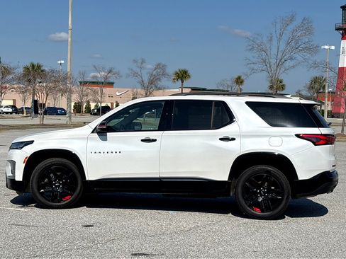 Used 2022 Chevrolet Traverse Premier w/ Redline Edition image 28