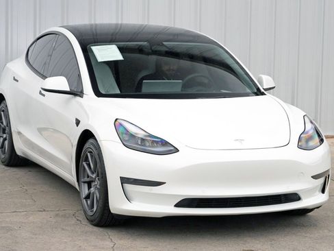 Used 2022 Tesla Model 3 image 54