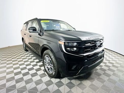 Certified 2025 Ford Expedition Max Active AWD/4WD image 4