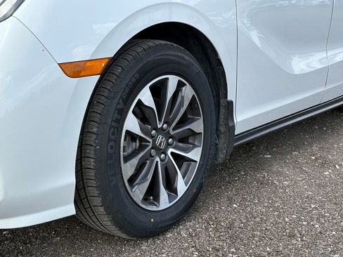 Used 2024 Honda Odyssey EX-L image 9