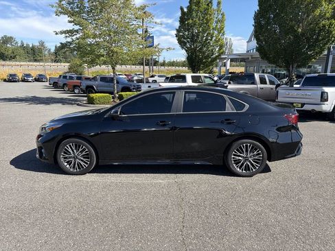 Used 2024 Kia Forte GT-Line w/ GT-Line Premium Package FWD image 6