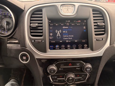 Used 2023 Chrysler 300 Touring L w/ Popular Equipment Group image 21