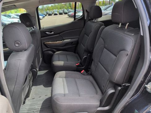 Used 2021 GMC Acadia SLE w/ Driver Convenience Package FWD image 24
