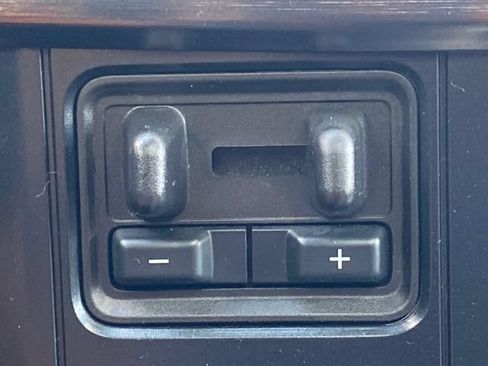 Used 2025 Ford F350 Lariat AWD/4WD image 34