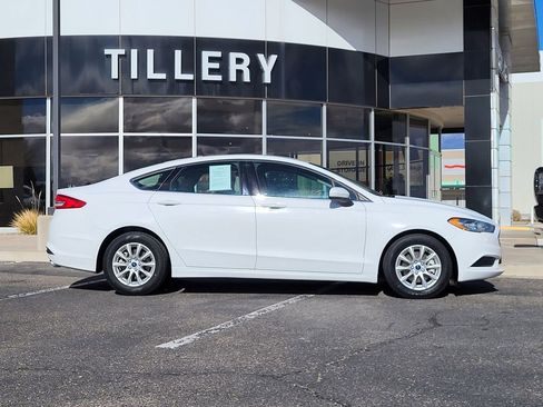 Used 2018 Ford Fusion S image 1